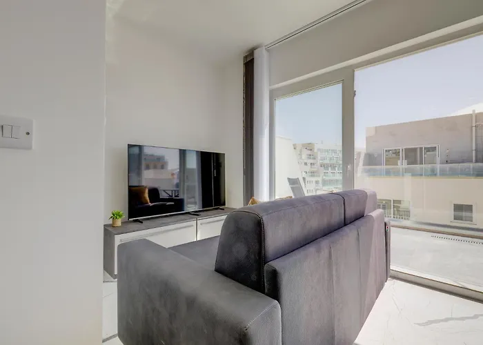 Chic By Buena Vista * Gzira