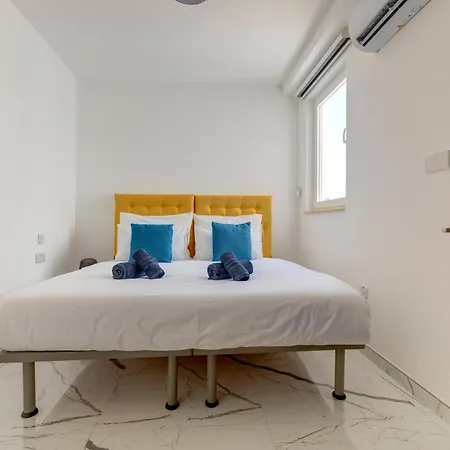 Chic By Buena Vista Daire Gzira