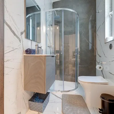 Chic By Buena Vista * Gzira